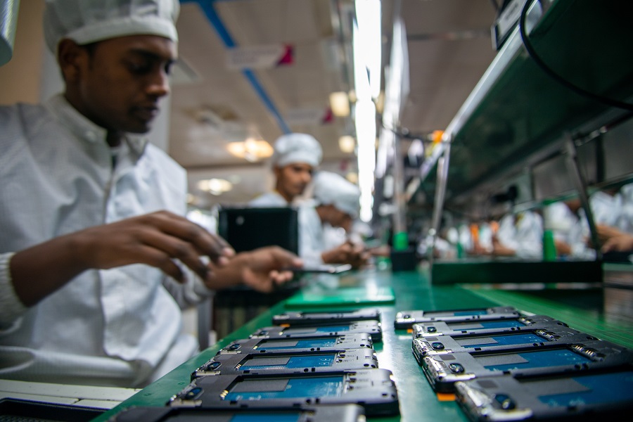 Smartphone manufacturing