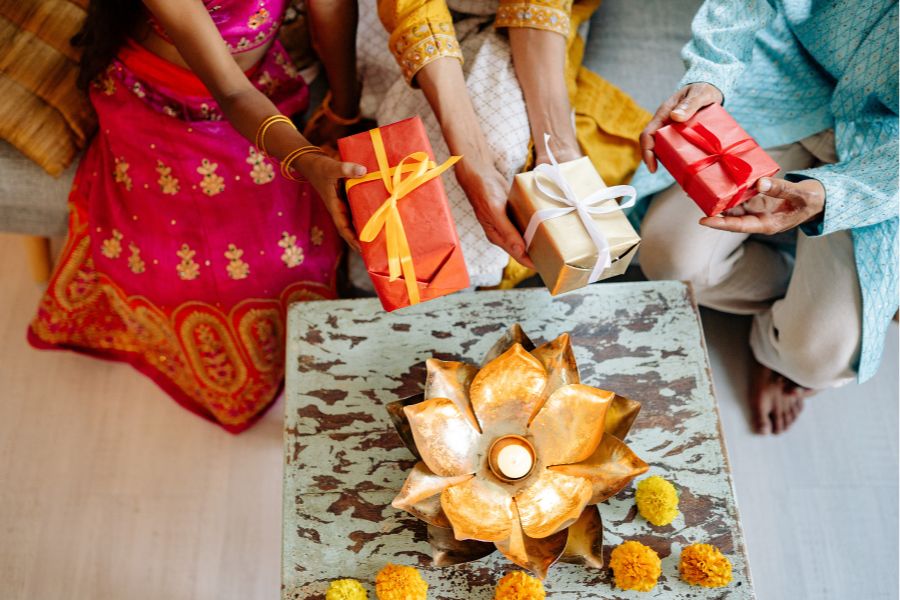 India festive shopping Pexels