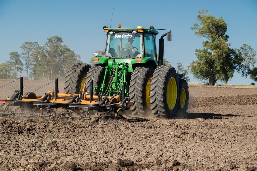 tractor_tpci