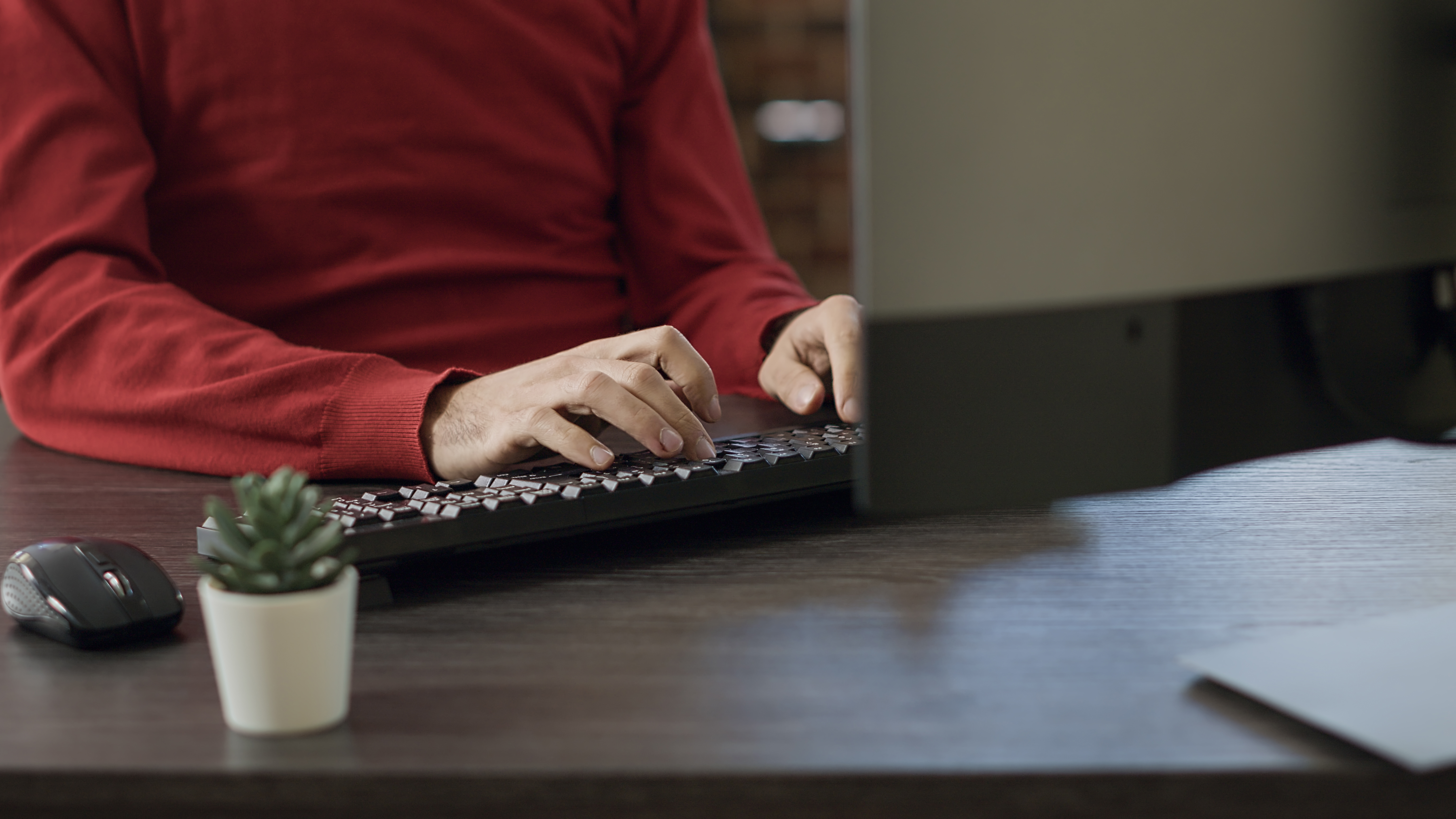 keyboard_working_freepik