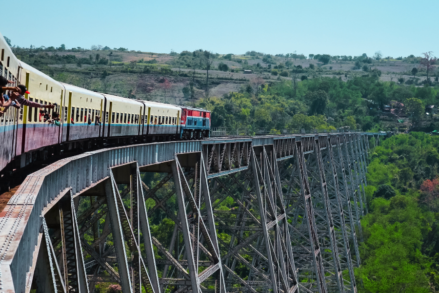 Train - freepik