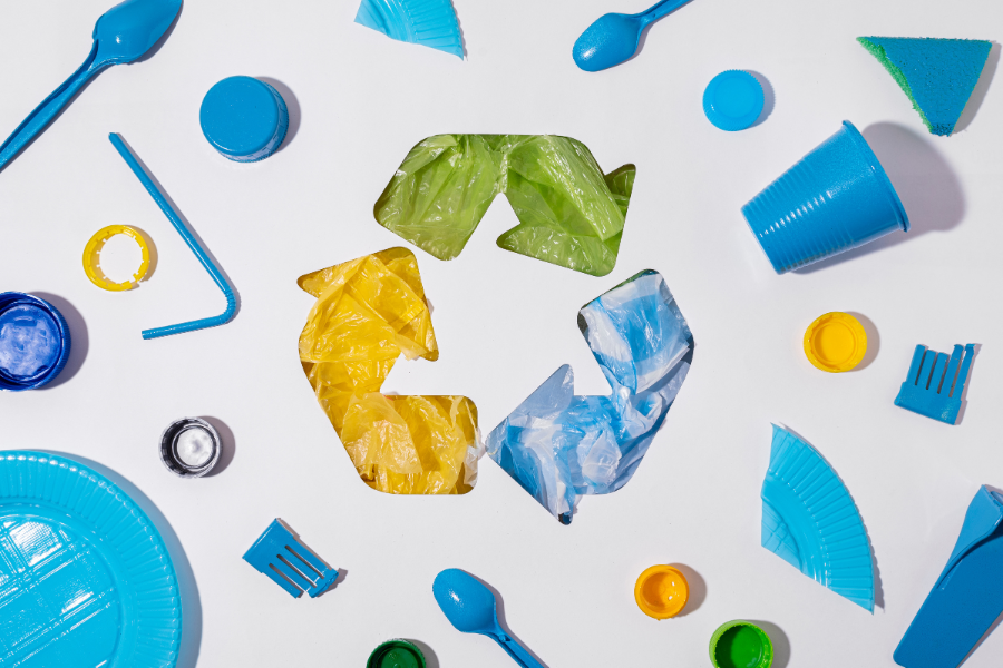 plastic recycle - freepik