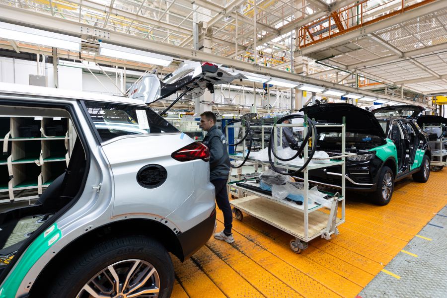 automobile freepik_tpci India auto component industry
