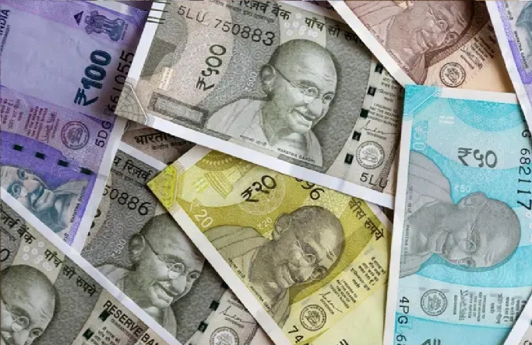 Rupee Surges 81 Paise to Close at 94.93 Against US Dollar After RBI Measures Boost Market Confidence